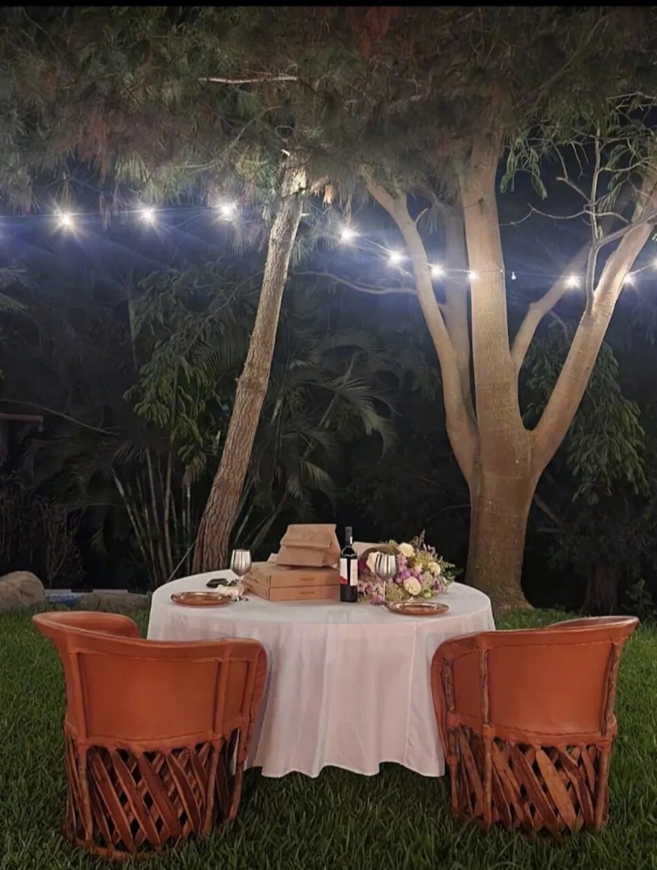 Cena romántica al aire libre